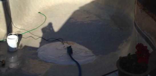 Arizona Pool Care: Acid Wash vs. Chlorine Wash Service
